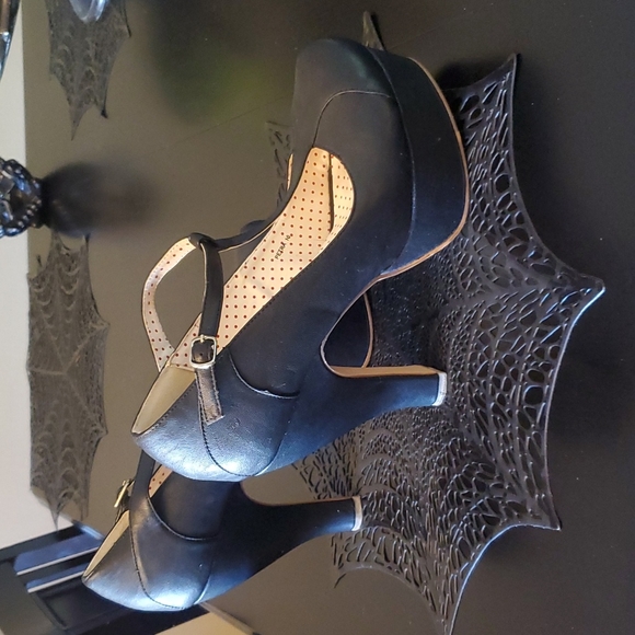 BAIT "Petra" High Heels - Picture 3 of 7